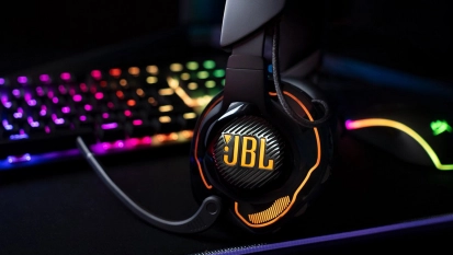 JBL Quantum 910 Wireless - Aan features geen tekort