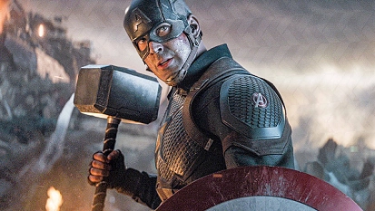 Captain America met Mjolnir