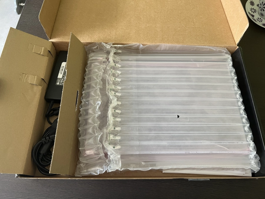 ERAZER Crawler E40 unboxing and hardware 4