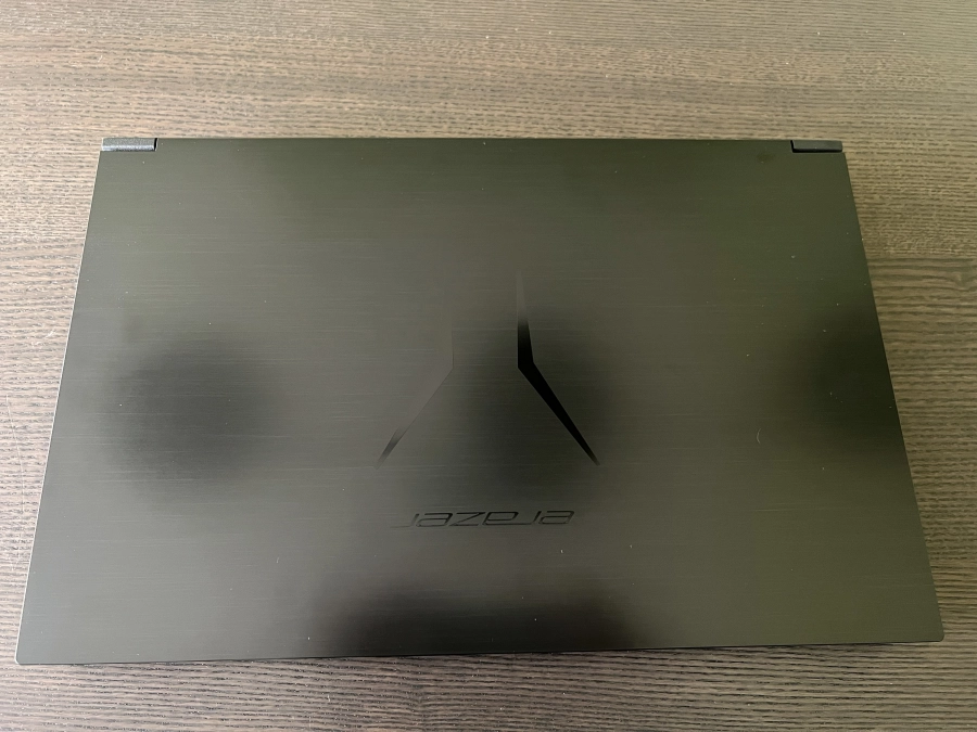 ERAZER Crawler E40 unboxing and hardware 5