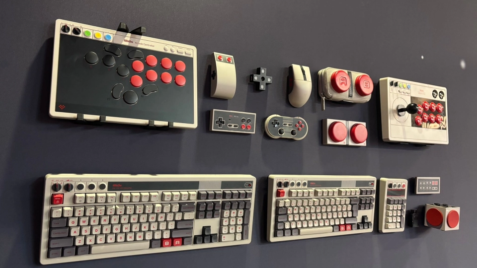 8BitDo lineup  Gamescom2025