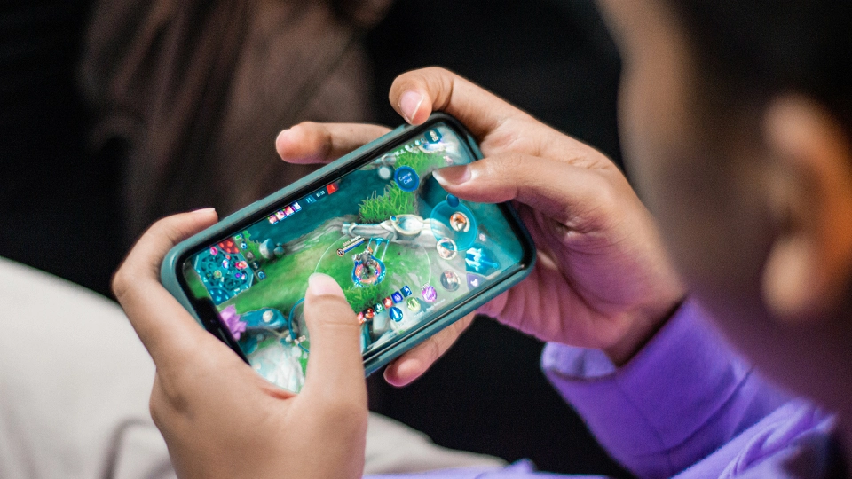 Unsplash  Mobile Gaming2