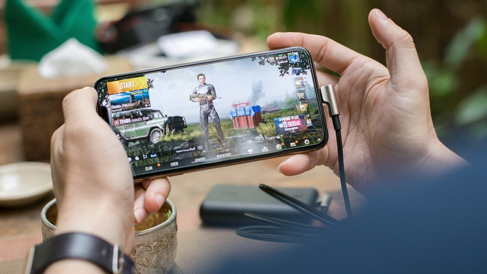 Unsplash  Mobile Gaming3