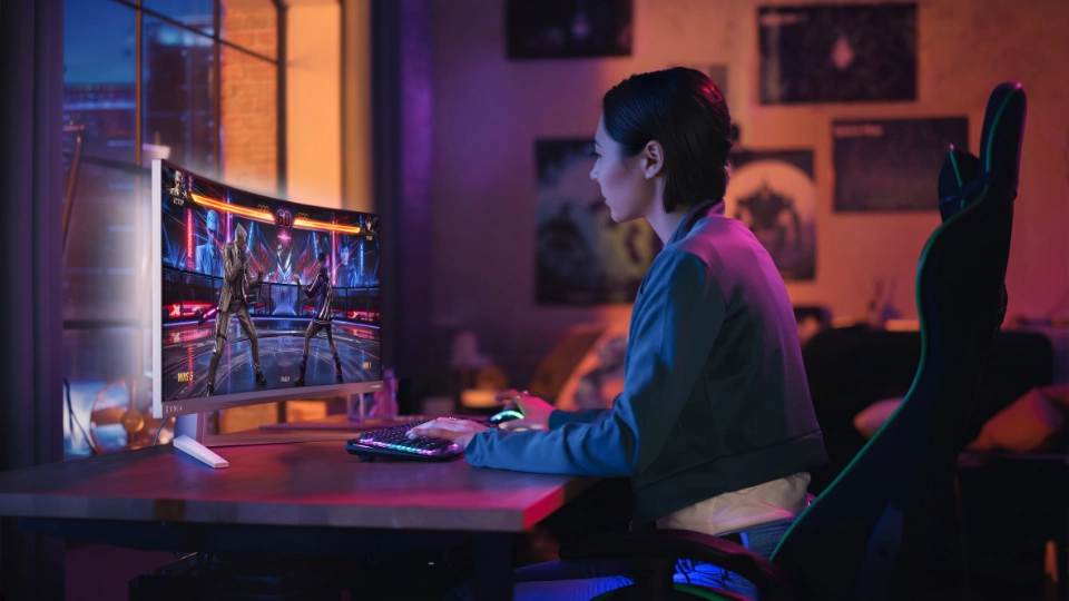 34M2C8600P main visual
